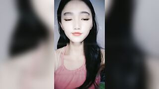 一眼看去神圣不可冒犯的女神万人求撸10000次