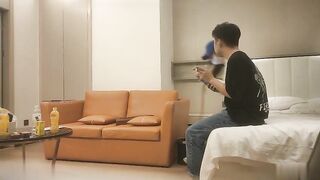 20岁体重108175CM模特翘臀美腿身材无敌