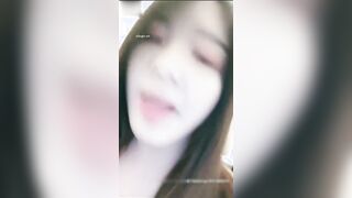 草莓熊极品F胸勾引闺蜜弟弟啪啪