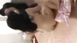 吃瓜群众惊呆了抓奸明场面被抓奸在床大街上被扒光衣服打耳光剪头发的都挺惨还有比较漂亮的哦