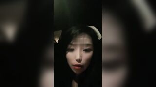 场面淫乱KTV多人跪地插嘴后入