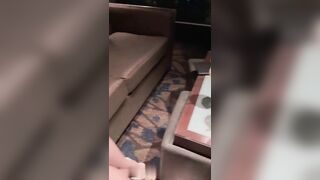 HongKongDoll公共场合的性爱_