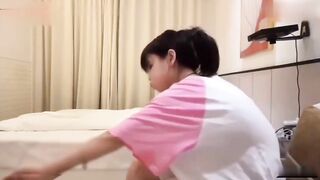 3000约的暴躁小萝莉年轻的身体肆意的青春最后把它她操的一脸生无可恋